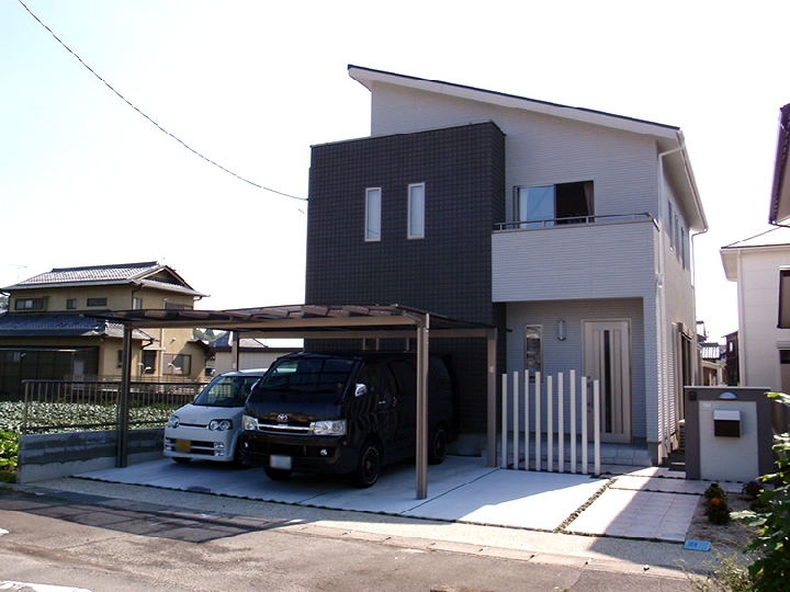 道路からの視線をデザインで遮る！オープン新築外構