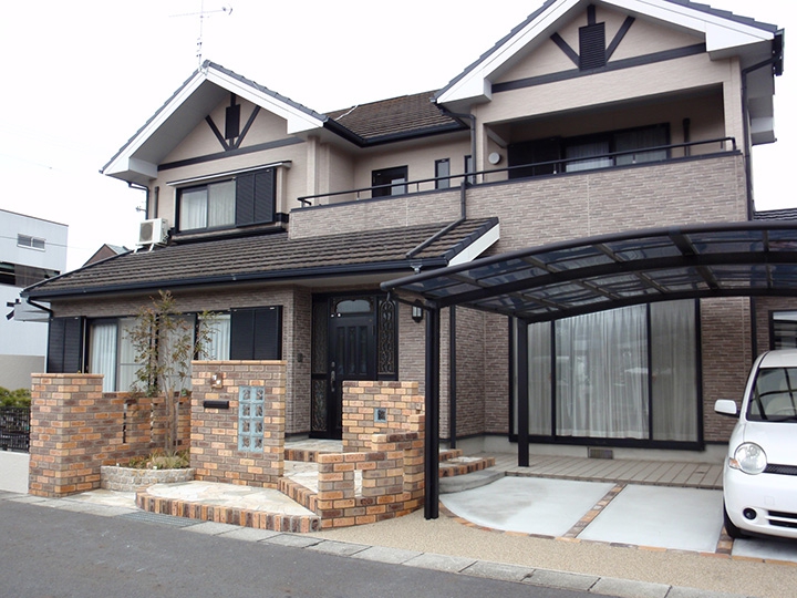 重厚感のあるレンガを使用しながらオープンな外構リフォーム