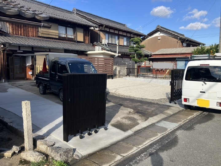 庭を撤去して駐車スペースへ