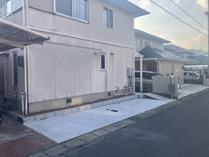 玄関前のリフォームで駐車・駐輪スペースを確保