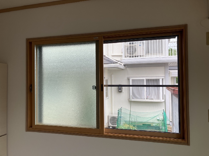 和室に内窓を取り付けました。