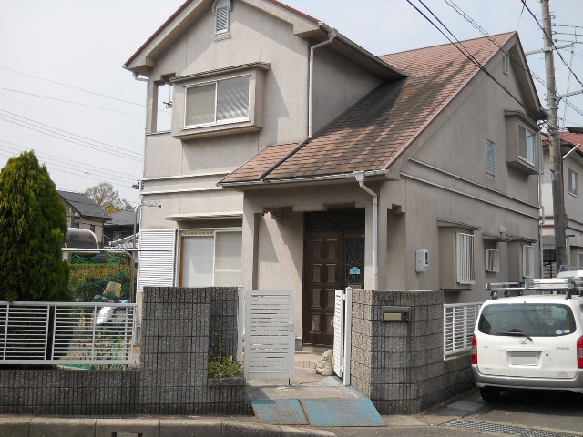 外壁・屋根・外構のリフォームでまるで新築のように。