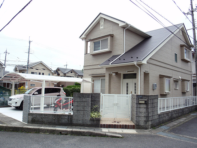外壁・屋根・外構のリフォームでまるで新築のように。