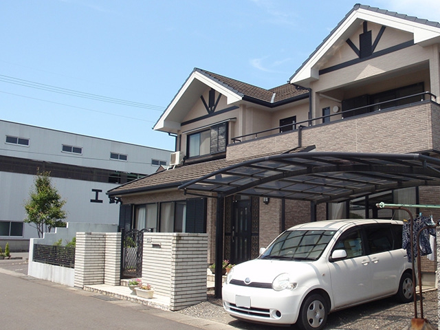 重厚感のあるレンガを使用しながらオープンな外構リフォーム