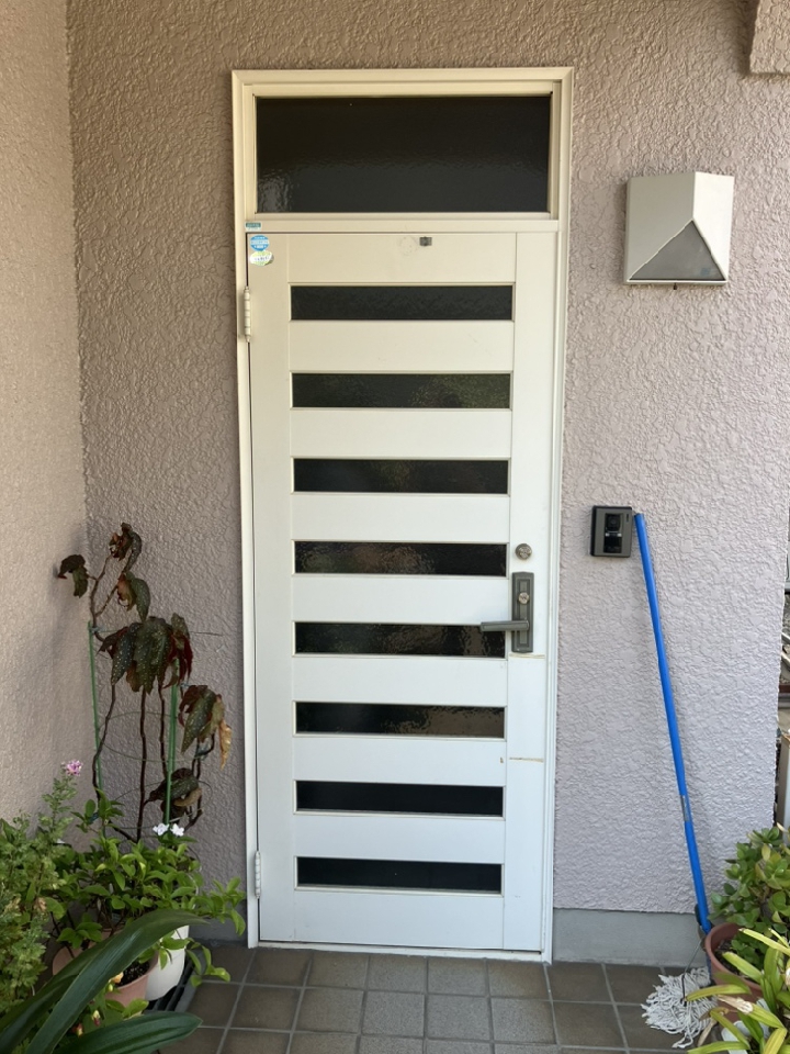 玄関ドアの開閉や鍵の施解錠もスムーズになり毎日の出入りが安心で快適になりました。