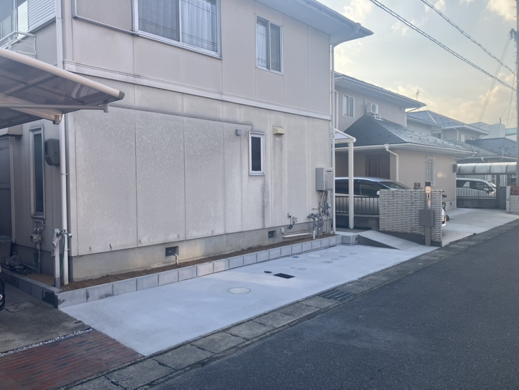 玄関前のリフォームで駐車・駐輪スペースを確保